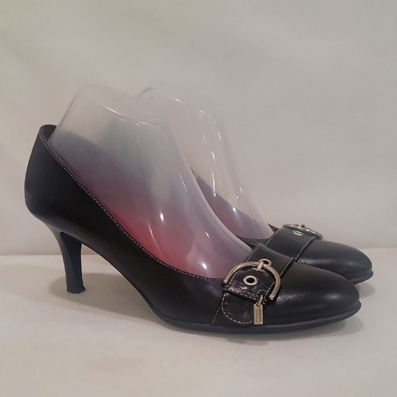 COACH BLACK LEATHER 2-3/4" HEELS (sz 8-1/2) - Picture 1 of 7